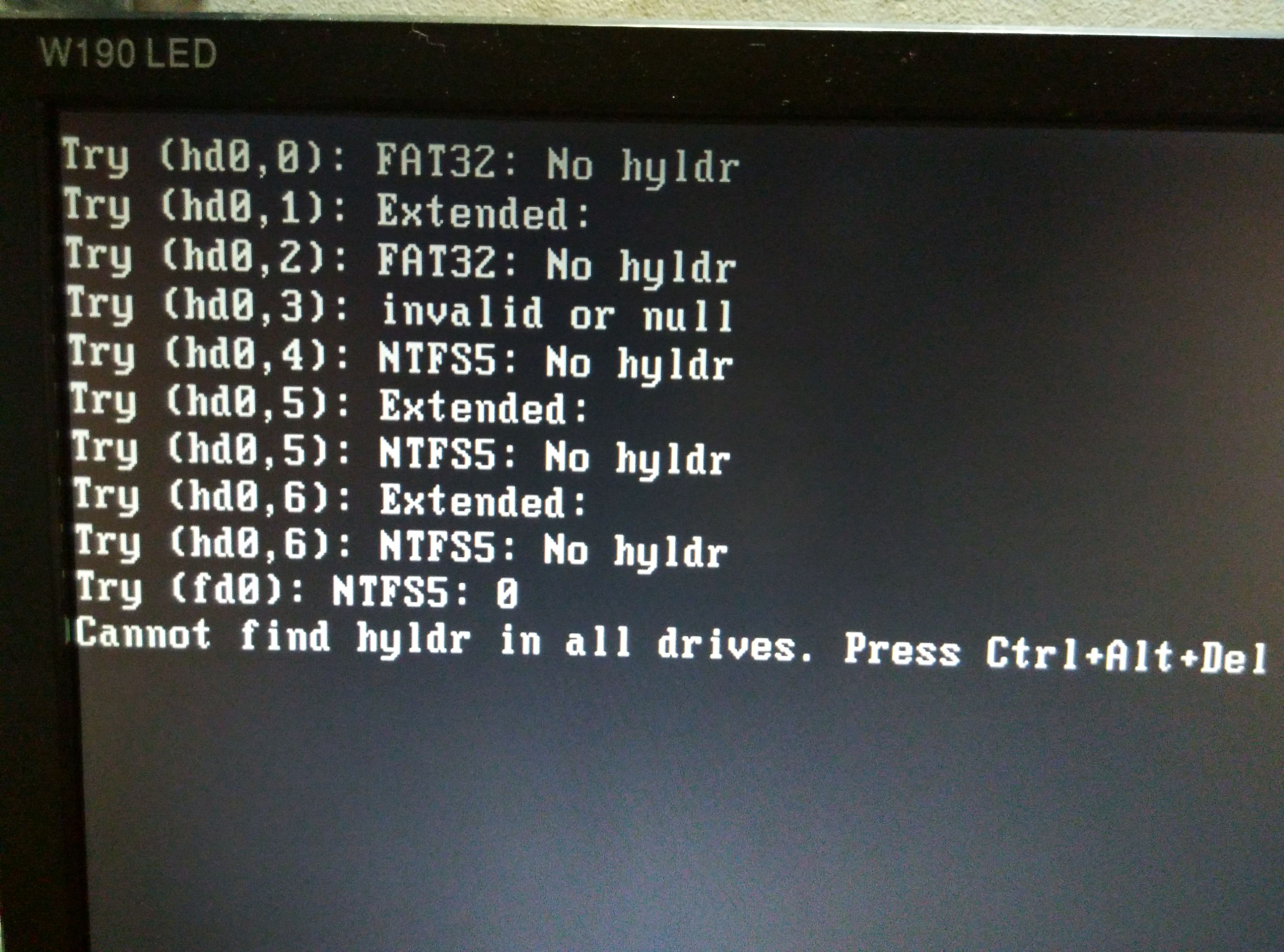 win7开机黑屏无法进入系统