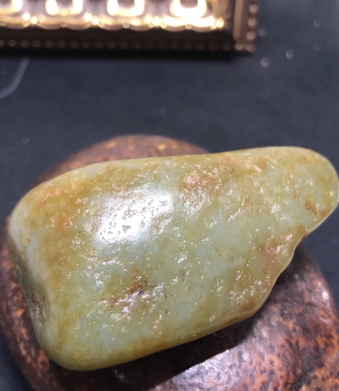 懂玉的来说说,怎么用头发鉴别真假