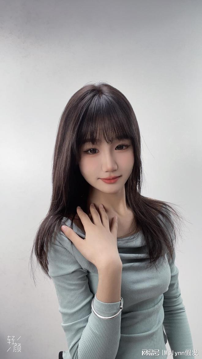 长脸女生适合什么样的发型